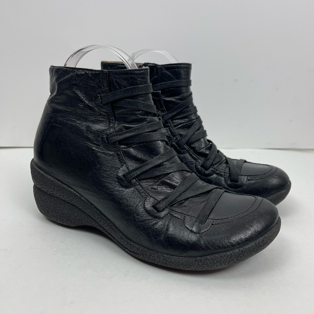 Miz Mooz Black Leather Side Zip Ankle Boots Size EU 39